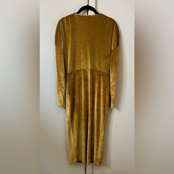 ASOS Gold Velvet Midi Wrap Dress; Size 8. NWT. - Picture 6 of 12